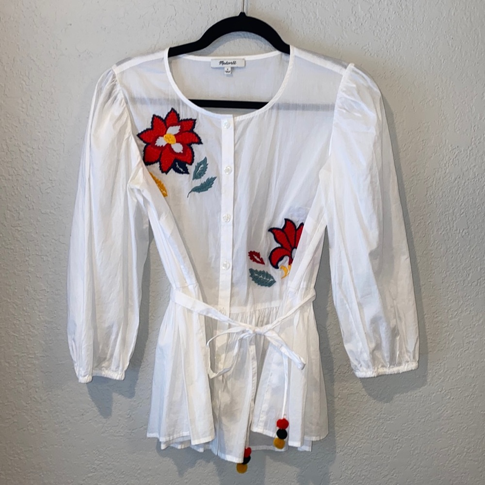 Madewell White Floral Embroidered Peplum Style Top Button Up Size Small